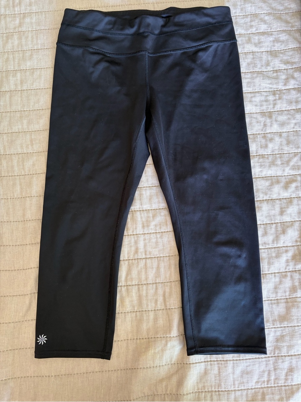 Athleta Black Cropped Performance Leggings
